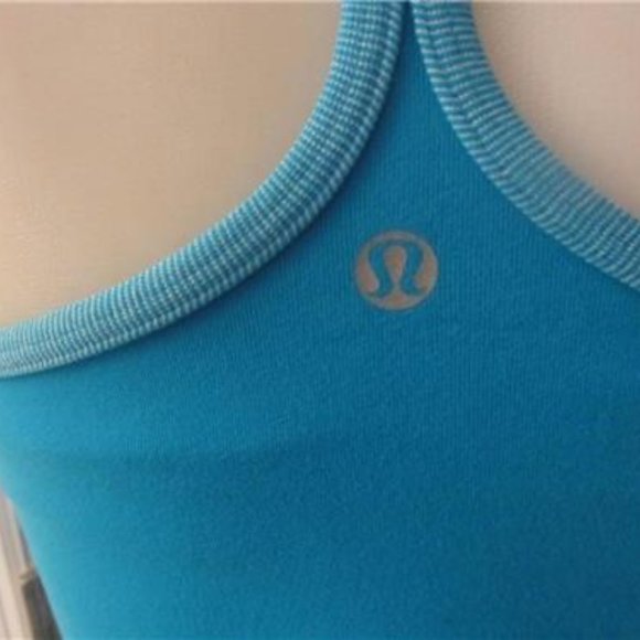 LULULEMON BLUE SLEEVELESS ATHLETIC TOP  8 - Picture 5 of 5